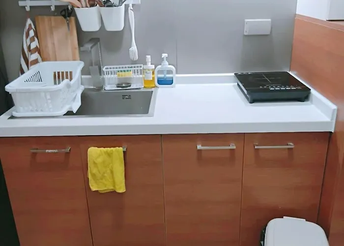Apartment Camp Cj Near Bgc, Mrt Boni Free Pool Gym *
