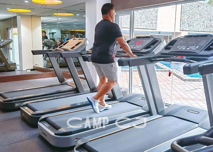Camp Cj Near Bgc, Mrt Boni Free Pool Gym *
