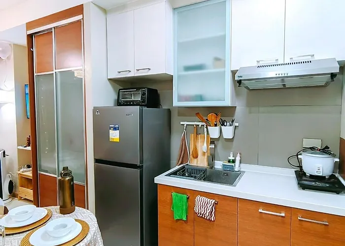 Camp Cj Near Bgc, Mrt Boni Free Pool Gym Appartamento